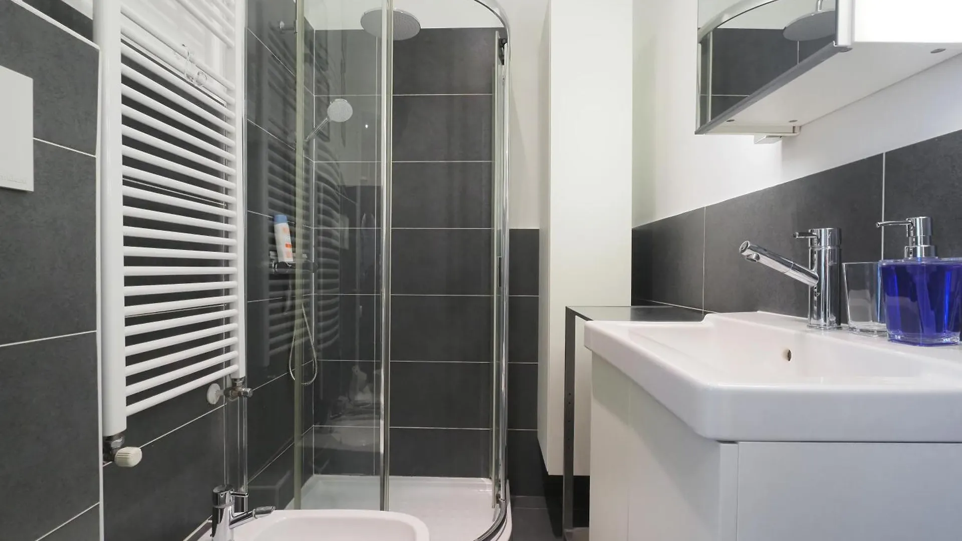 Primopiano - Castaldi Apartment Milan Italy