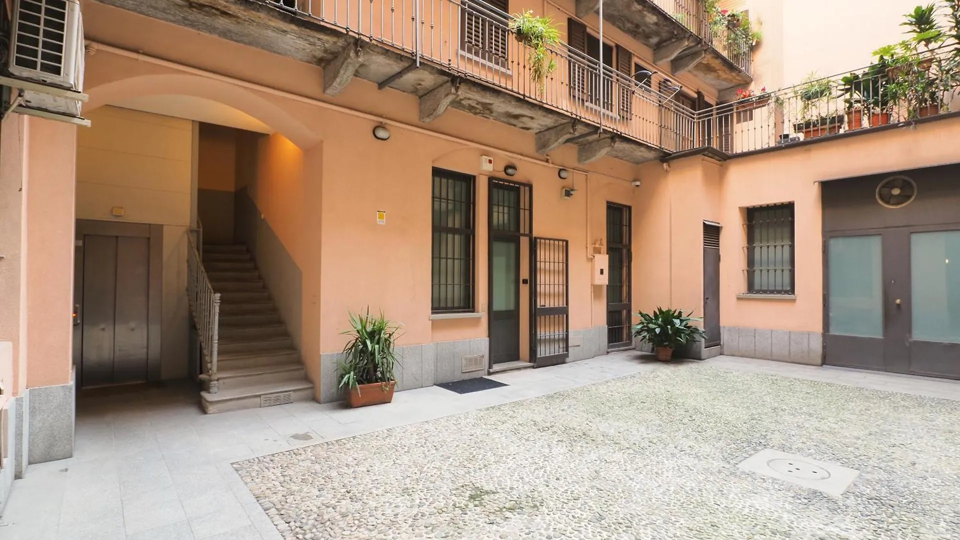 Primopiano - Castaldi Apartment Milan